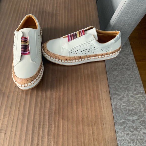 White Slip-on Sneakers with Rainbow colorful Elastic - Picture 4 of 6